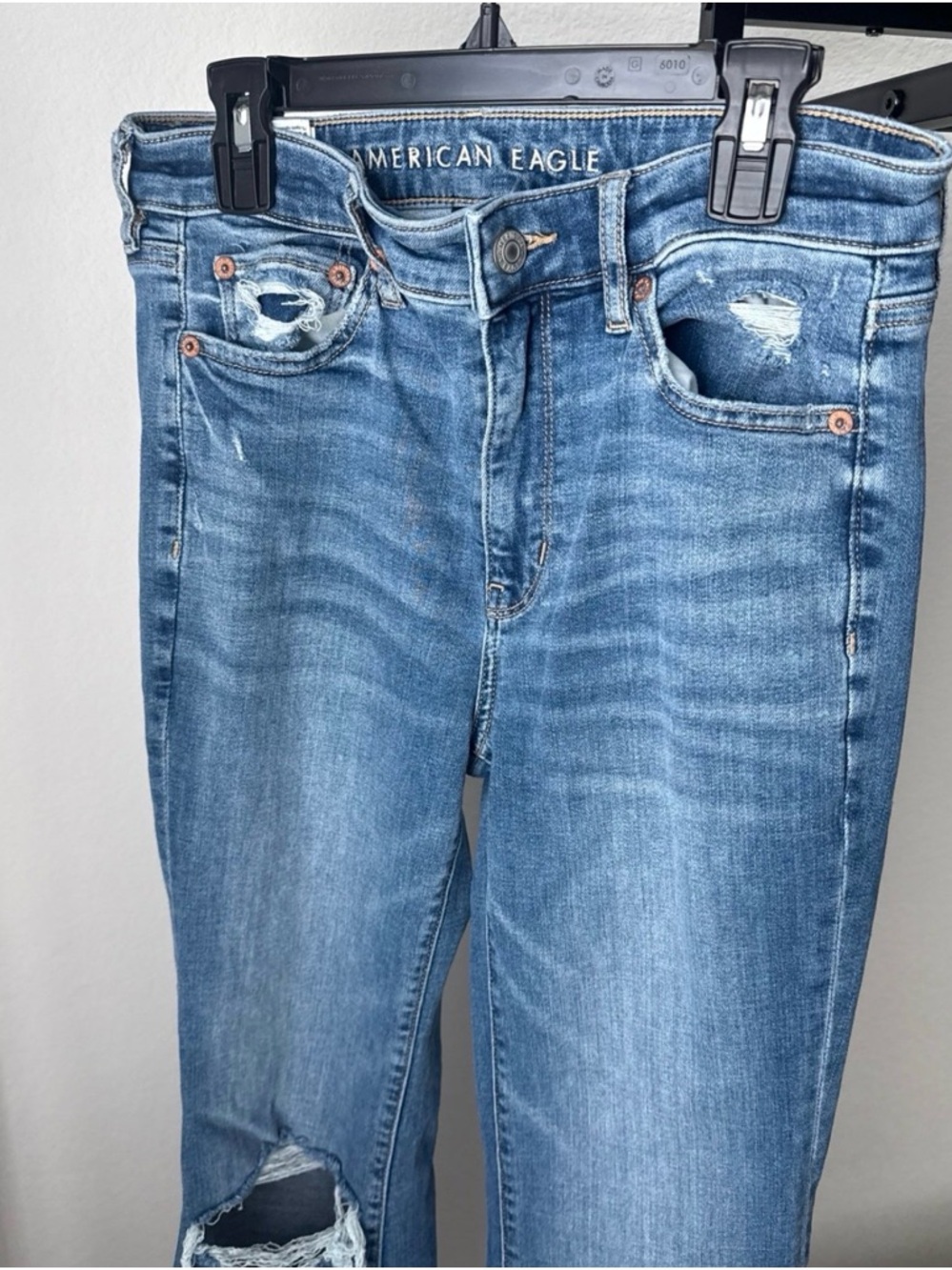 American Eagle Outfitters Women's Light Blue Skinny Distressed Jeans